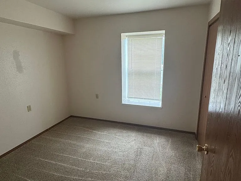Douglas Apartments - 400 Judy Street - Heart of Branson — Photo 15