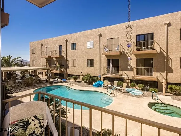 2094 Mesquite Ave #203 — Photo 9