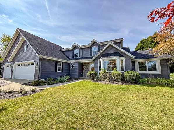 N75W23241 North Ridgeview CIRCLE, Sussex, WI 53089