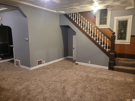 2nd image of 419 N Armstrong Ave