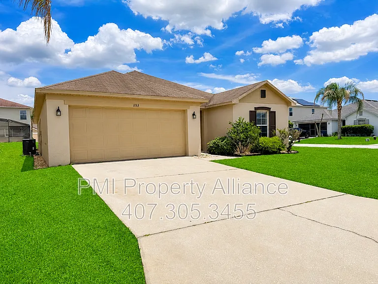 1153 Elderberry Dr — Photo 2