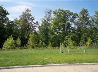 6450 Valley Ranch Dr, Maple Heights, OH 44137