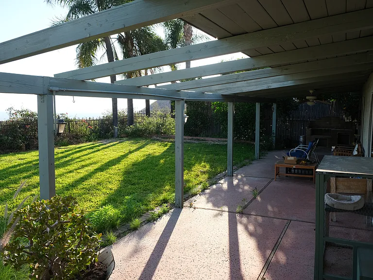 3044 Mountain Top Dr — Photo 28