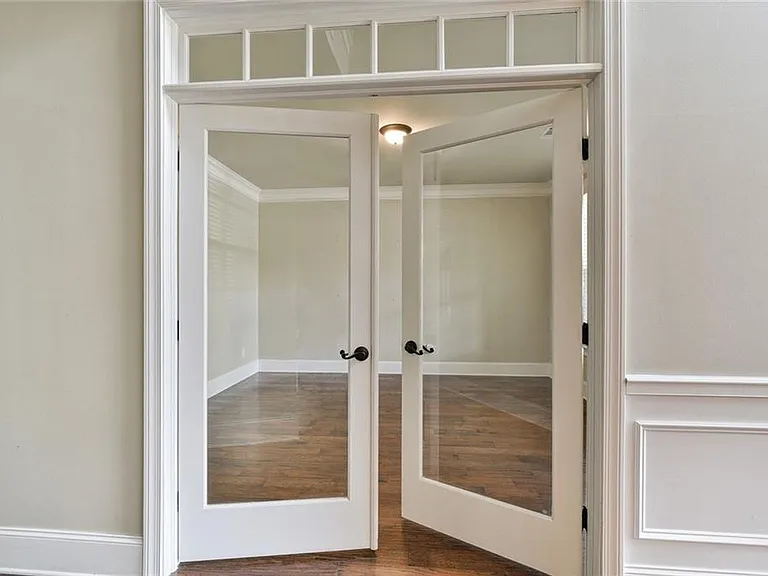 4530 Fernbrook Pl — Photo 2