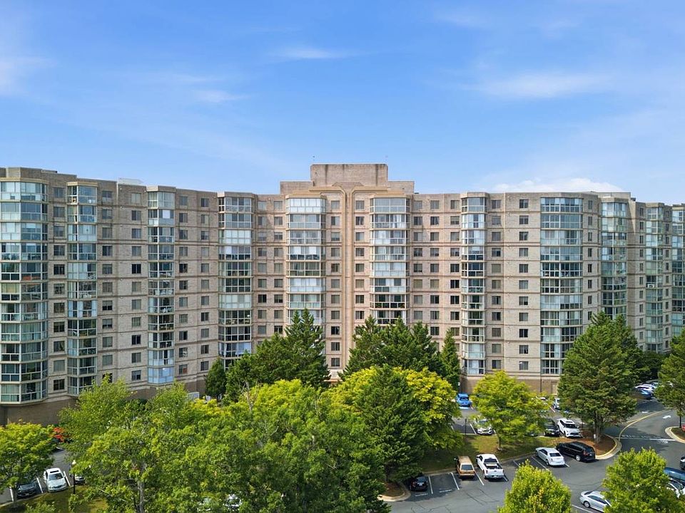1st image of 19385 Cypress Ridge Ter Unit 219
