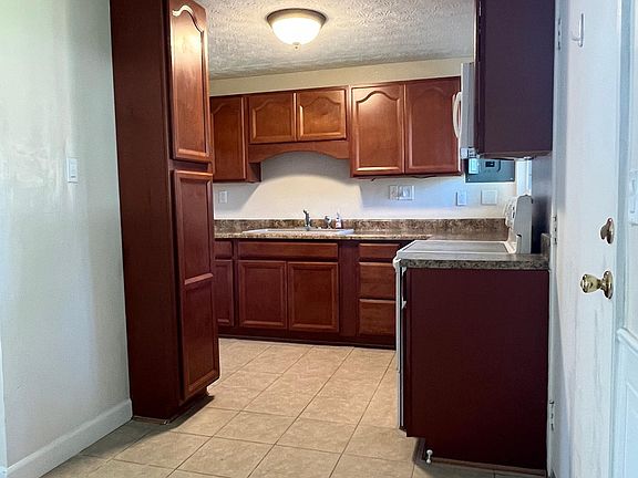 5th image of 5494 Mangold Dr