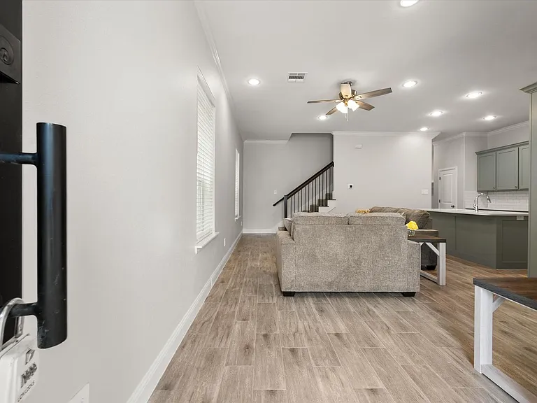2355 Spring Park Blvd — Photo 5