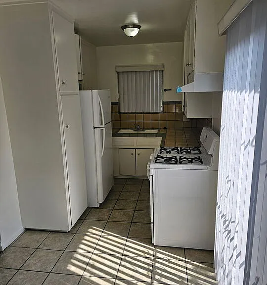 1855 S Victoria Ave #1 & 2 — Photo 9