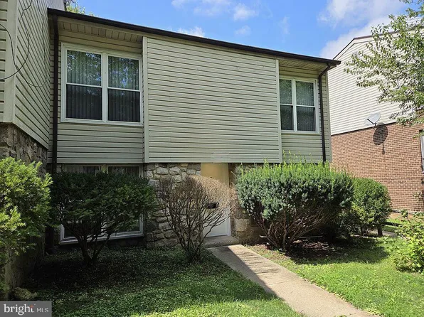 2201 Strahle St APT A16, Philadelphia, PA 19152