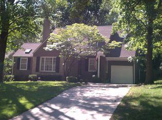 5534 Fairway Rd, Fairway, KS 66205