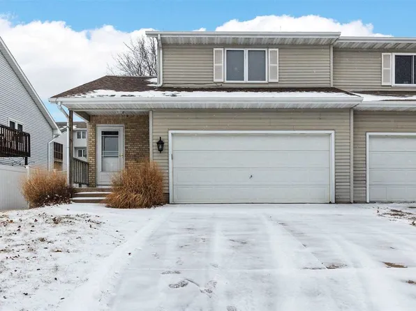 2243 10th St, Coralville, IA 52241