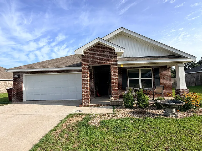 8623 Tarsus Dr — Photo 1