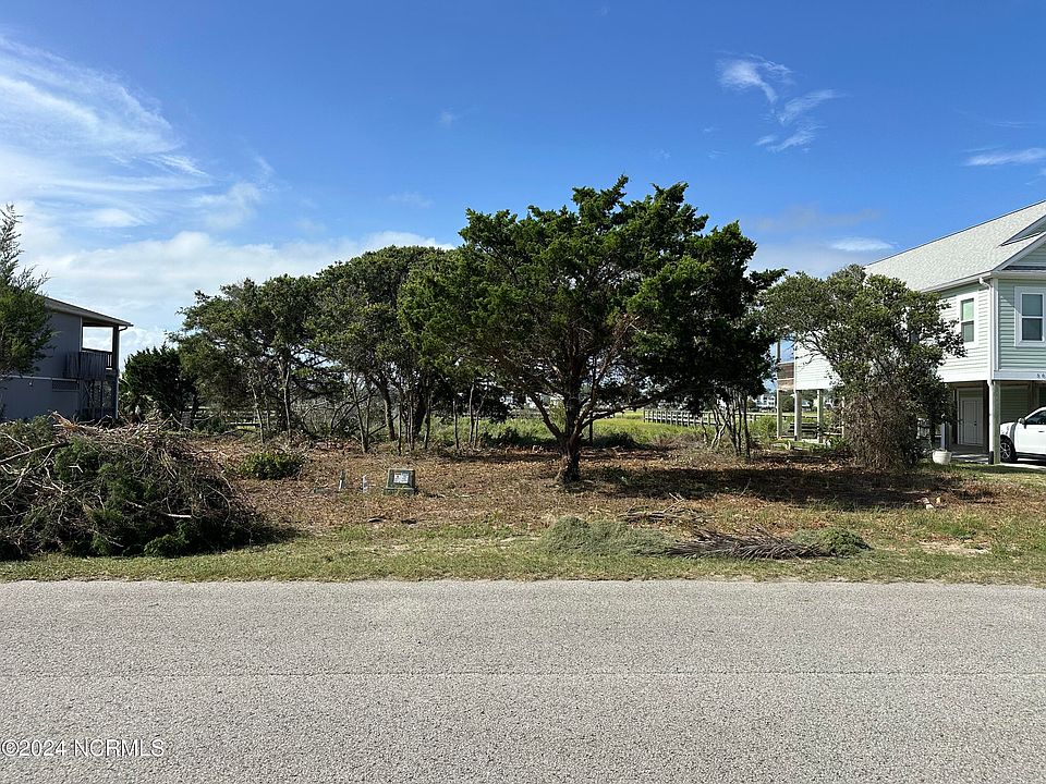 1st image of 3012 W Pelican Drive