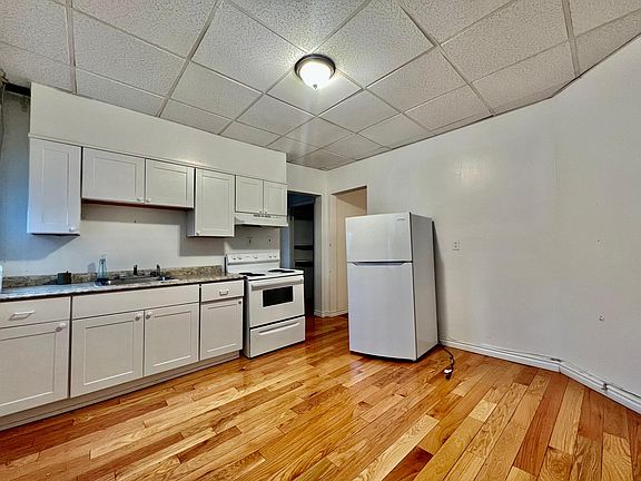 2nd image of 87 Main St #1