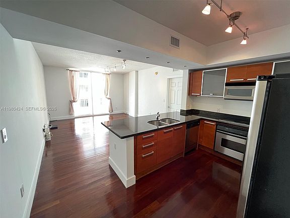 4th image of 2030 S Douglas Rd APT 610