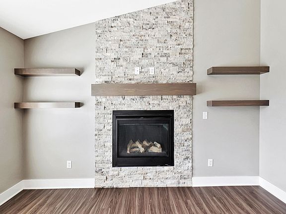 5th image of 5381 N Pebblecreek St