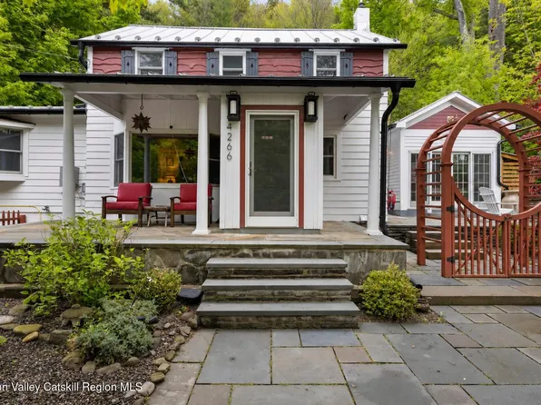4266 Ny-212, Lake Hill, NY 12448