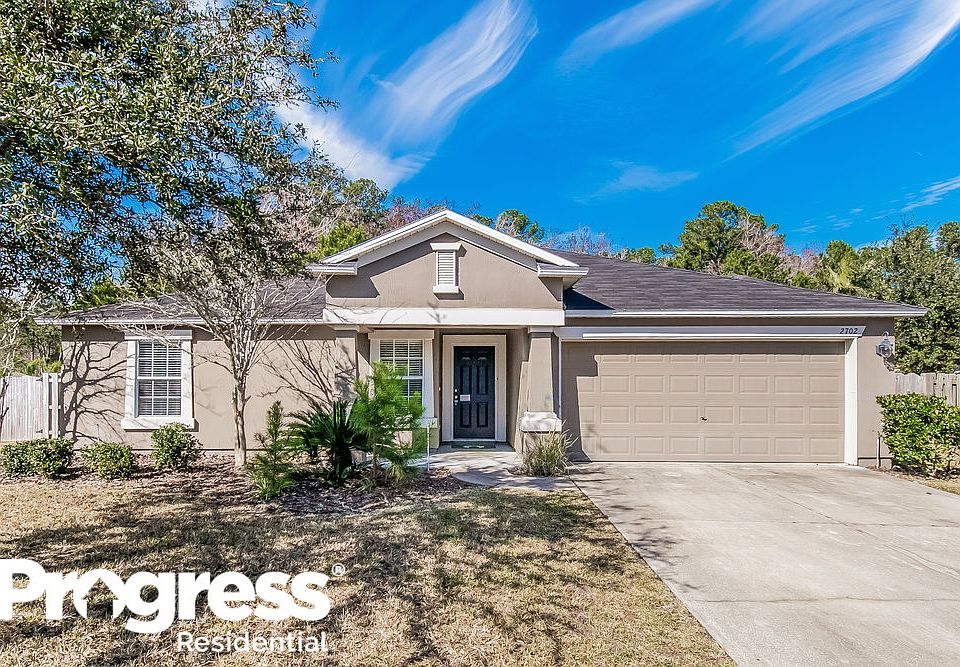 1st image of 2702 Woodsdale Dr