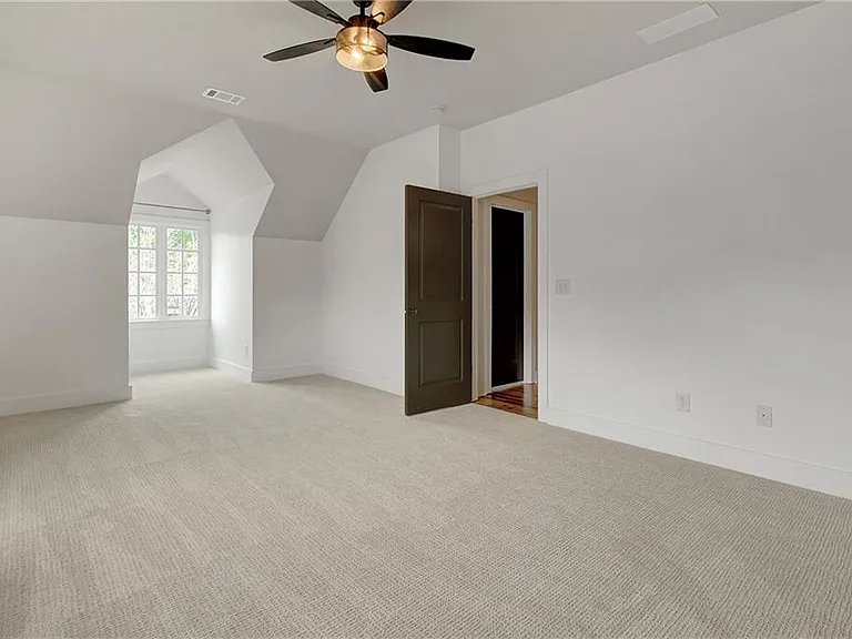 10559 Serenbe Ln — Photo 41