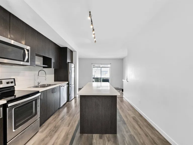 8130 136a St #D269 — Photo 8