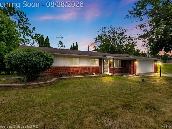 41981 Quince Dr, Novi, MI 48375