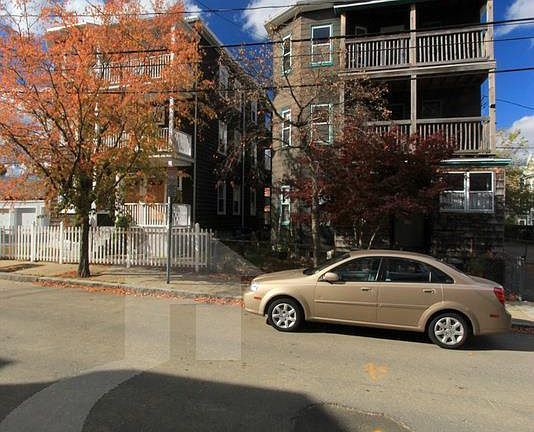 2nd image of 53 Hinckley St #3