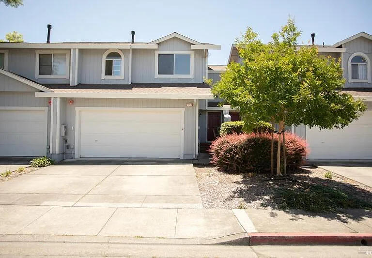 1549 Monarch Pl #0 — Photo 4