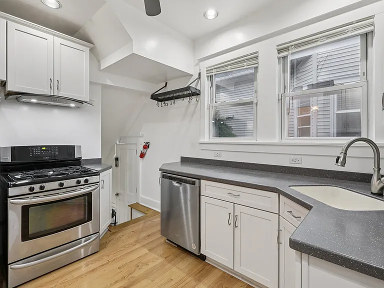 56 Gordon St — Photo 19