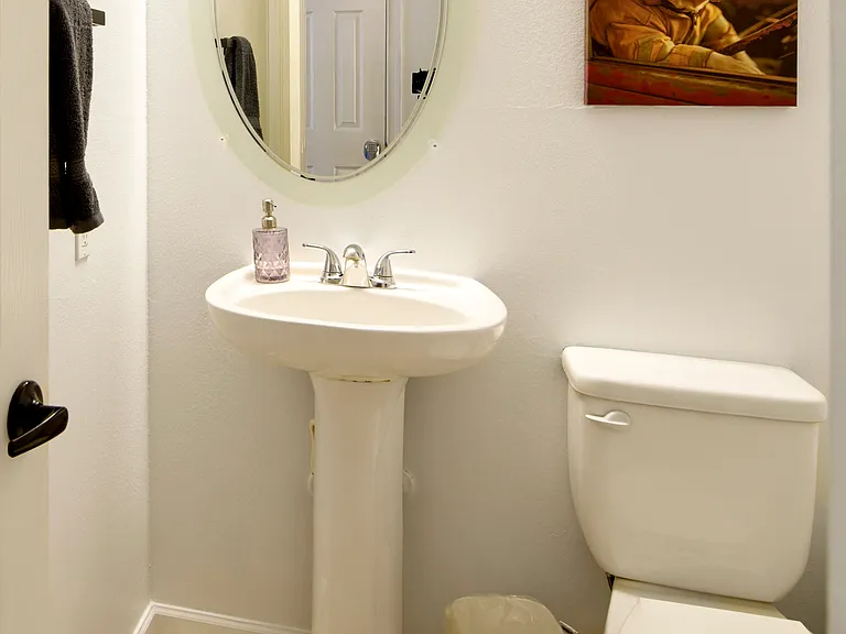 652 Greenbriar Townhouse Way — Photo 17