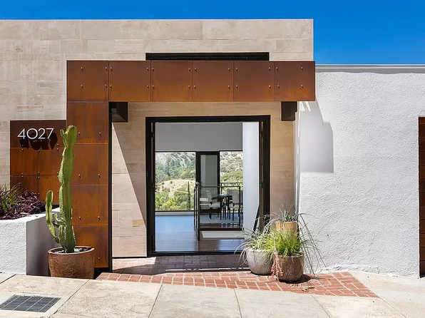 4027 Farmouth Dr, Los Angeles, CA 90027
