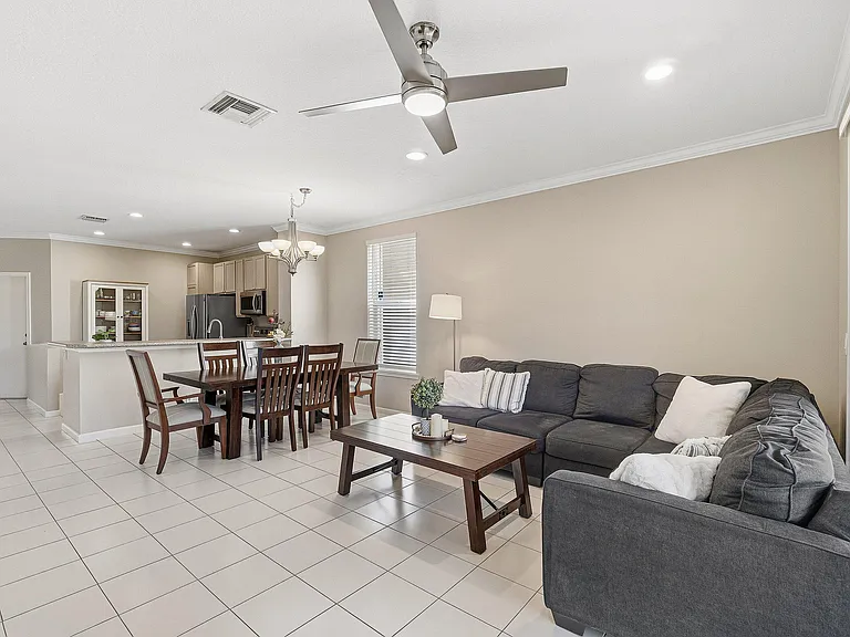 9911 Porta Leona Ln — Photo 4