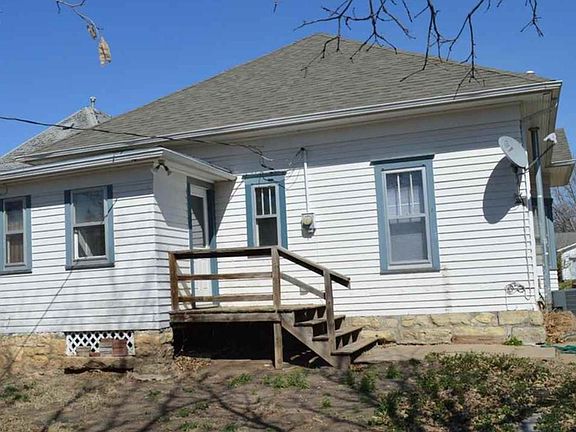 2nd image of 311 North St