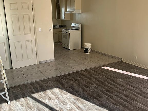 2nd image of 626 E 99th St