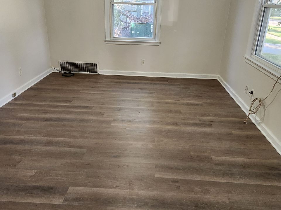 1st image of 306 W 24th Ave