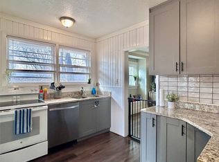 2736 Mondamin Ave, Des Moines, IA 50310