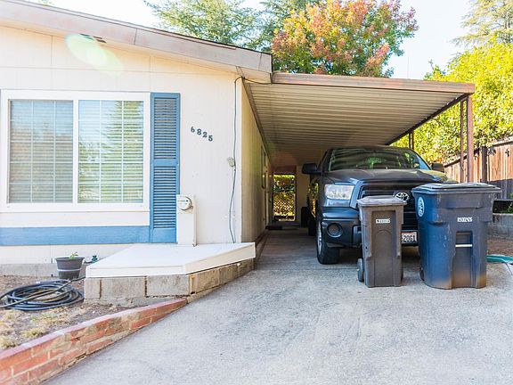 3rd image of 6825 Lake Cove Ln #1305