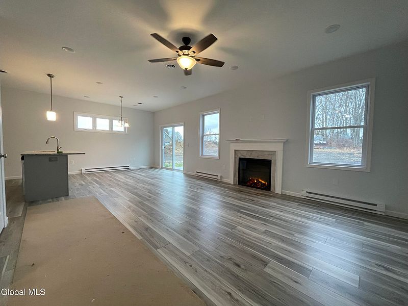 3rd image of 35 Newland Road