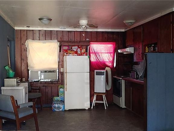5th image of 107 Palm Ave