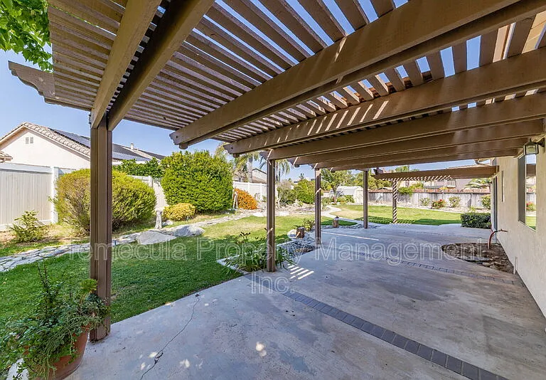 26440 Saint Ives Ct — Photo 14