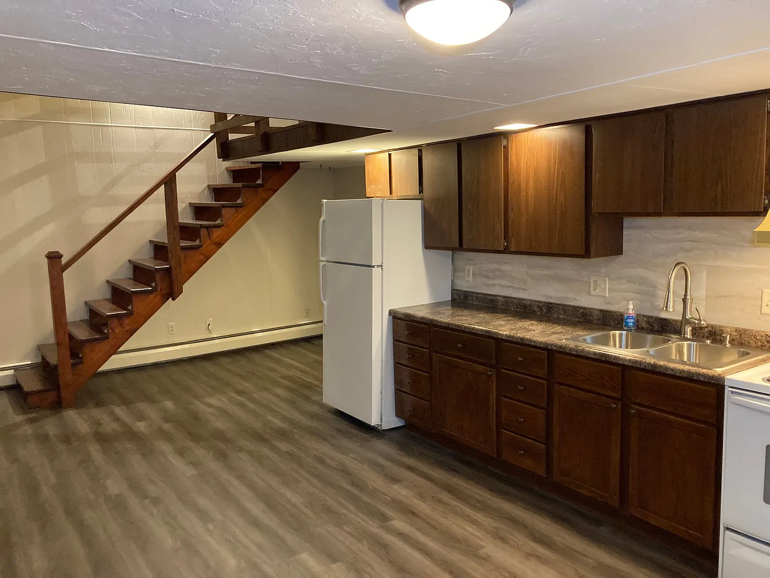 1 bed, 1.0 bath, $950 — Photo 3