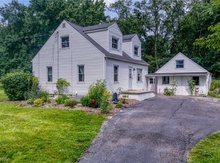1007 S Munroe Rd, Tallmadge, OH 44278