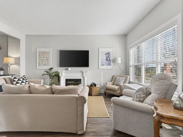 9084 Rosenthal Link NW, Edmonton, AB T5T 7A6