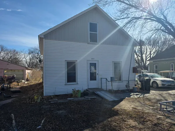 207 N Pine St, Ewing, NE 68735
