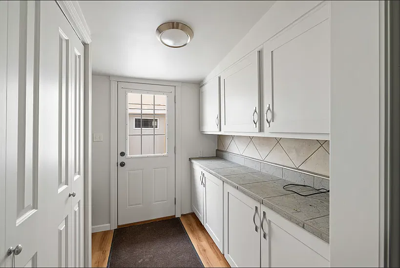 3 bed, 1706 sqft, $2,295 — Photo 2