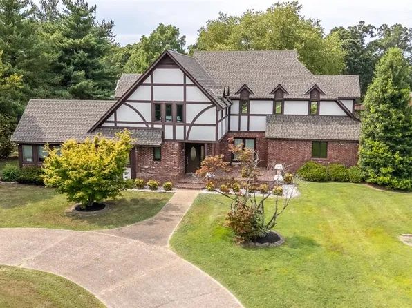 6901 Woodland Meadow Dr, Poplar Bluff, MO 63901
