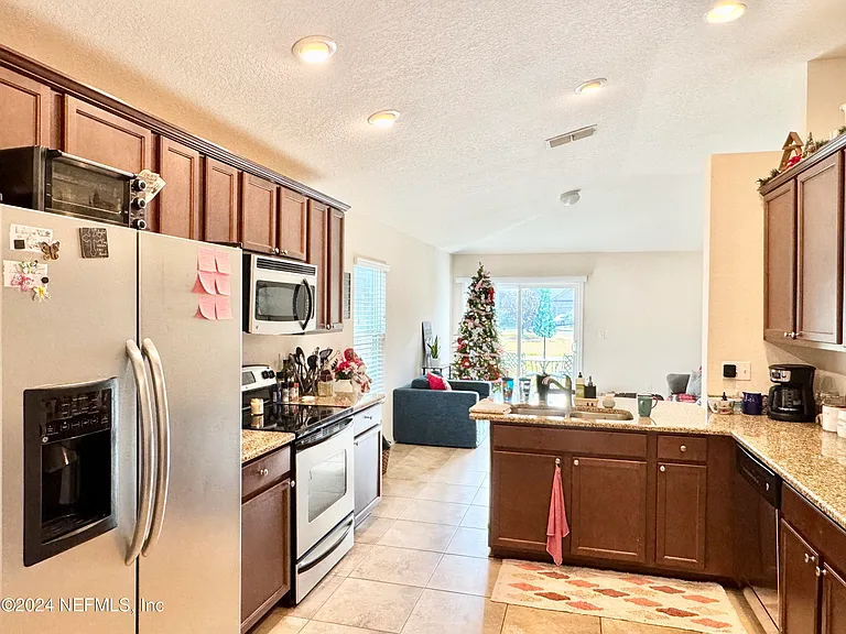 101 Findhorn Ct — Photo 11