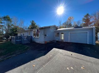 1033 China Rd, Winslow, ME 04901