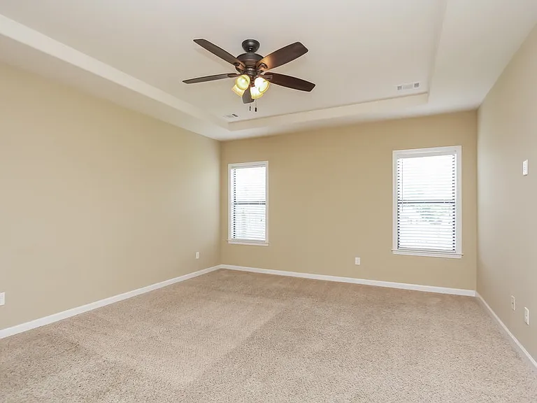 55 Misty Meadows Cv — Photo 14
