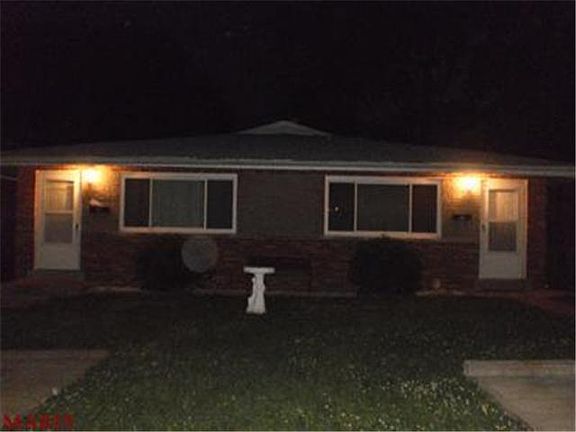 4th image of 3145 Sherman Dr