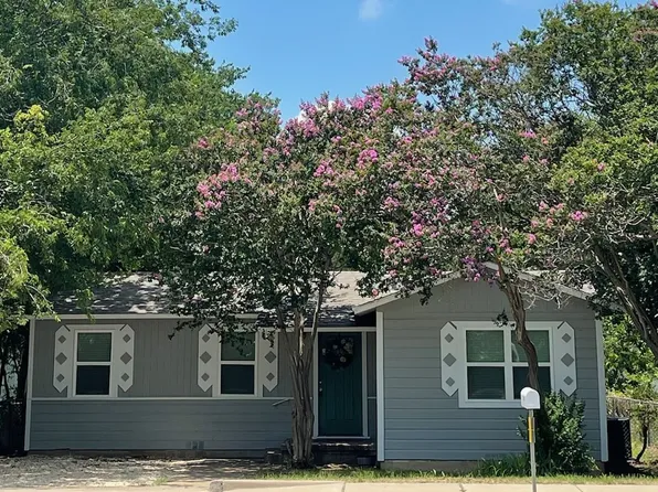 503 N Brazos St, Whitney, TX 76692